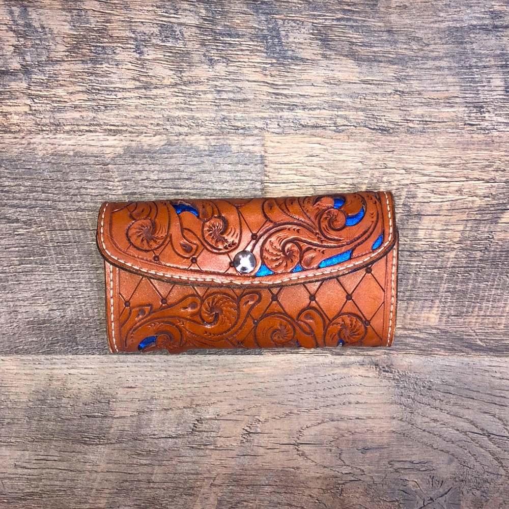 Flower Tooled Leather Women’s Wallet With Blue Accent